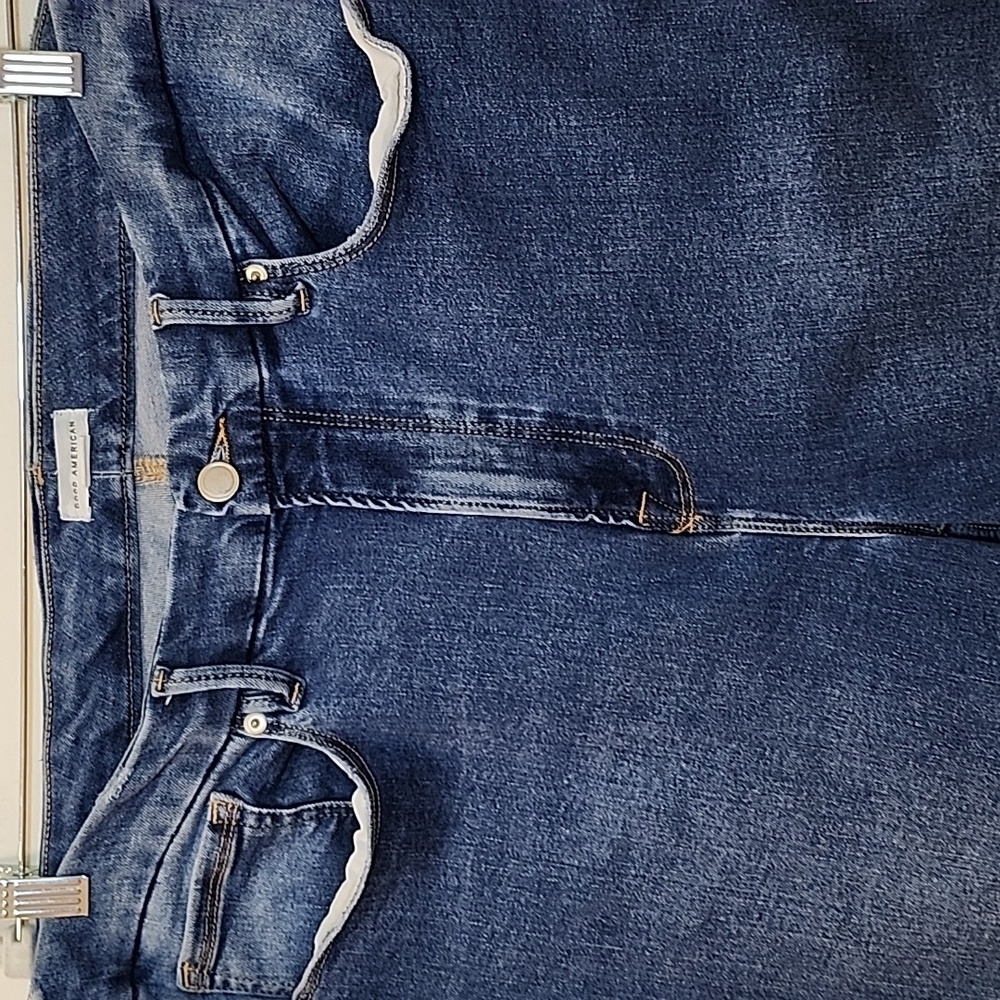 Good American Good Classic Slim Straight Jeans Size 14/18 - Picture 9 of 16